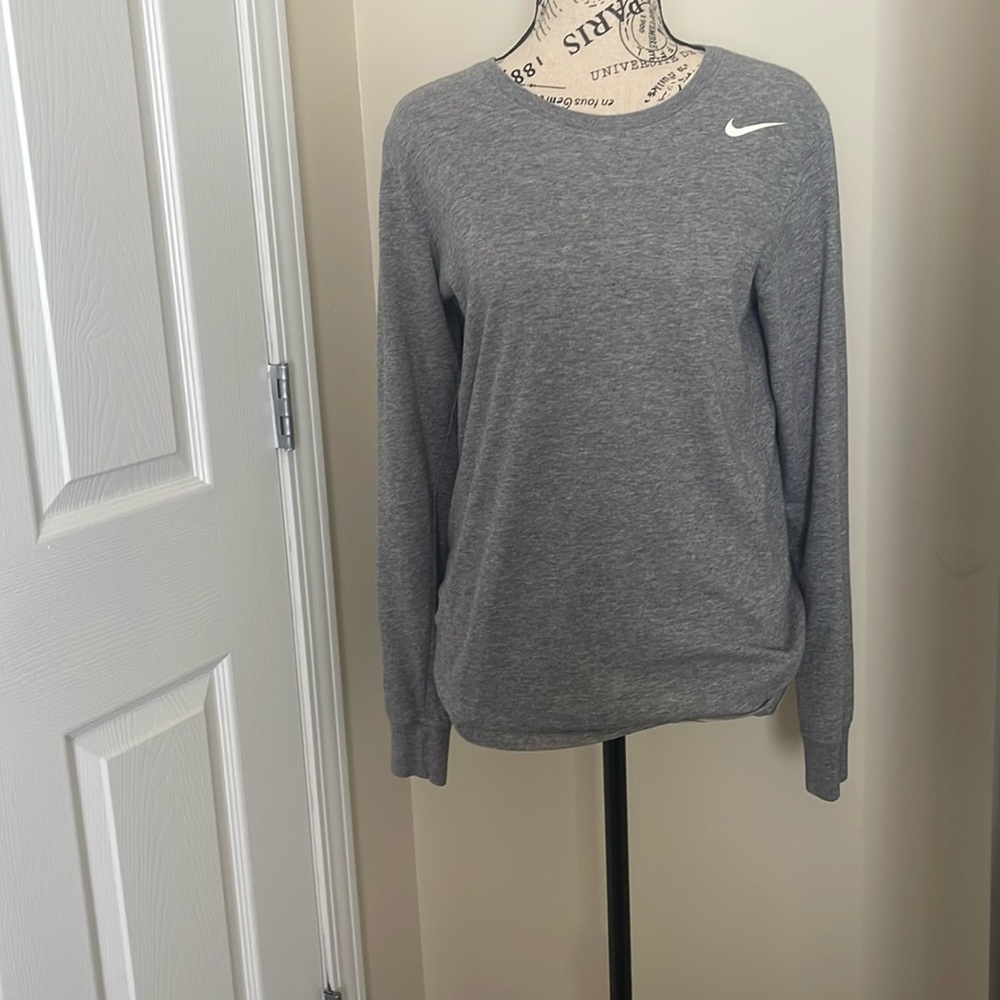 Nike long sleeve gray